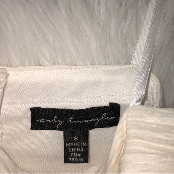 David’s Bridal city triangles one shoulder dress - Picture 7 of 7